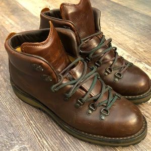 Danner Mountain Light II, Men’s 12D Excellent Used Condition